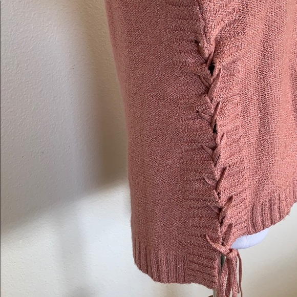 Pink side tie sweater - Picture 5 of 10
